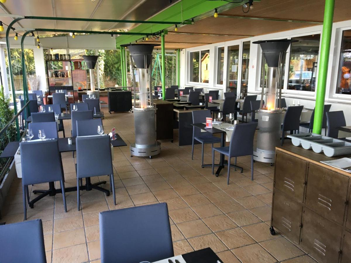Hotel Restaurant De La Plage Gland Exterior photo