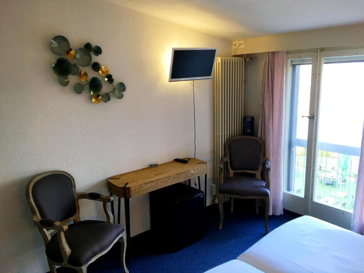 Hotel Restaurant De La Plage Gland Exterior photo