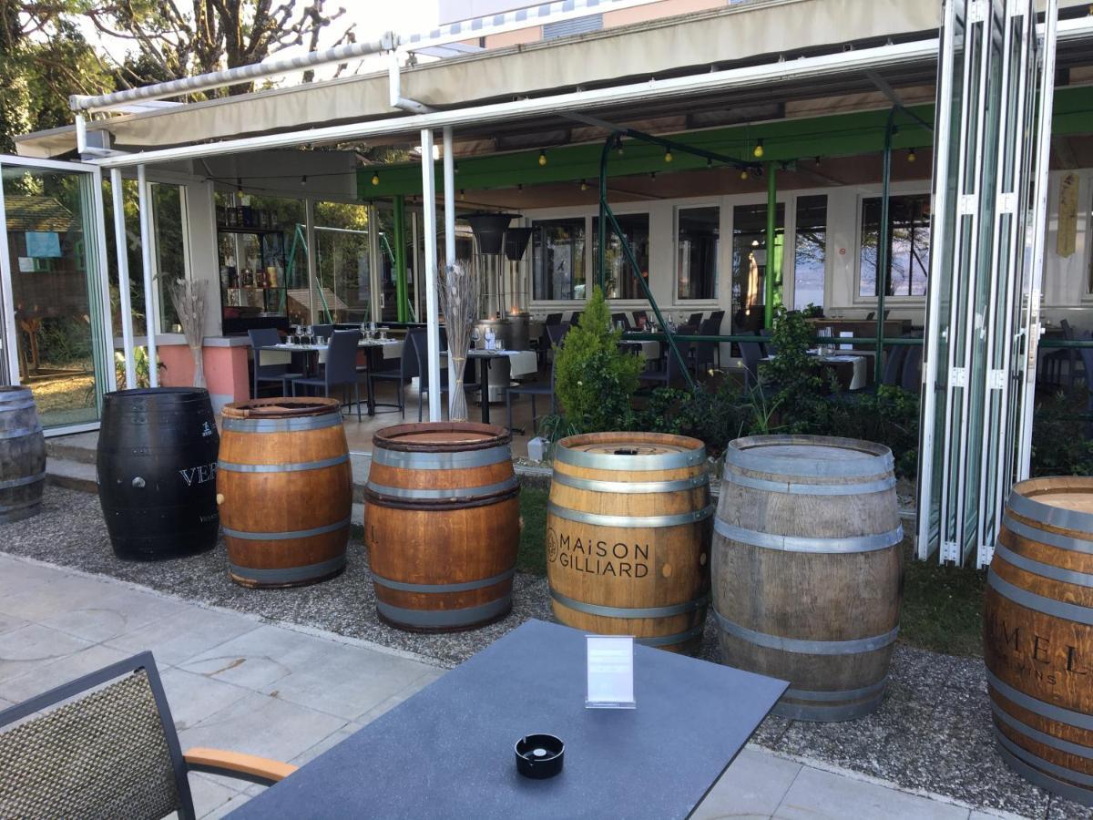 Hotel Restaurant De La Plage Gland Exterior photo