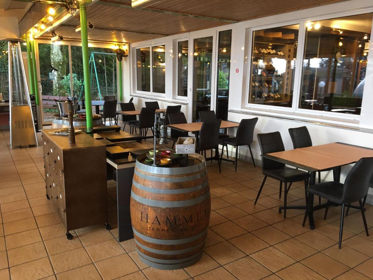 Hotel Restaurant De La Plage Gland Exterior photo